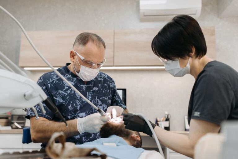 The Essential Guide to Choosing the Right Dental Clinic