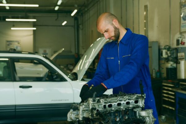 Engine overhaul cost