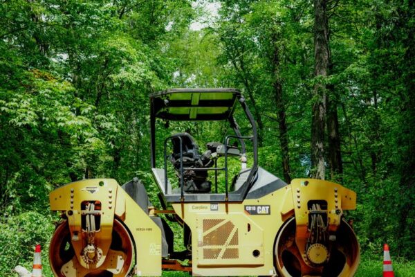 asphalt paving contractor